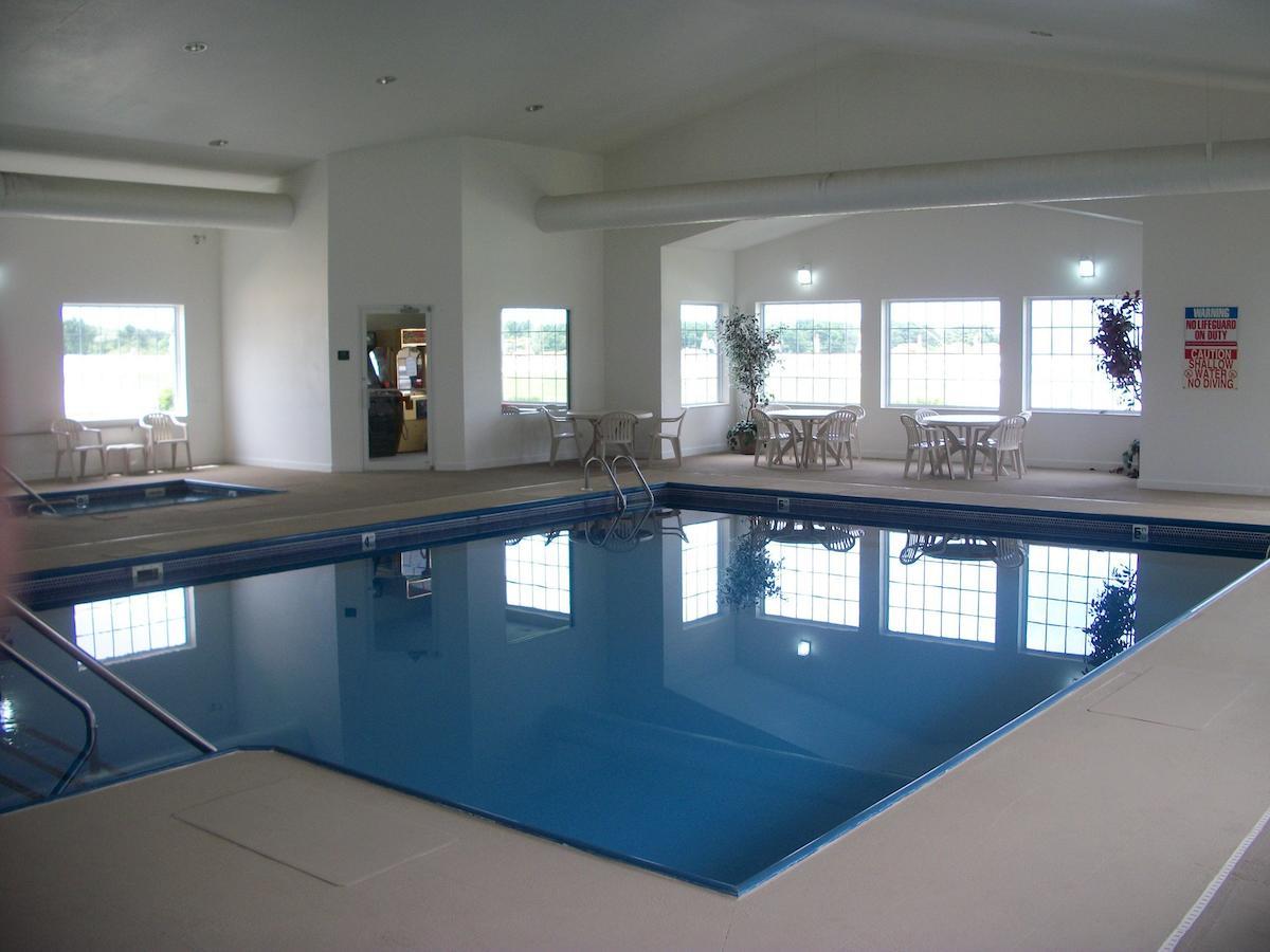 Oak Hill Inn & Suites Canton 外观 照片