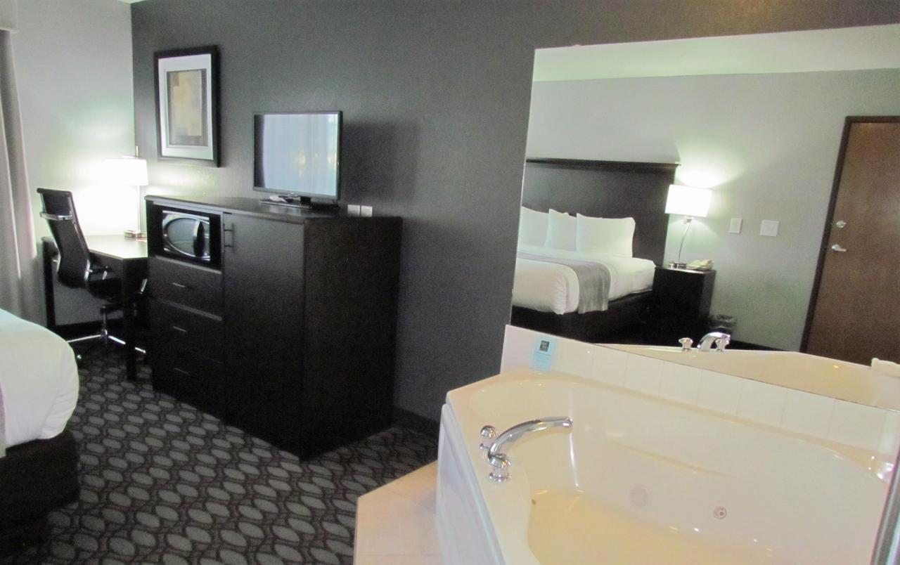 Oak Hill Inn & Suites Canton 外观 照片