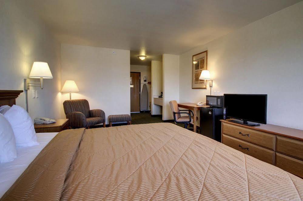 Oak Hill Inn & Suites Canton 外观 照片